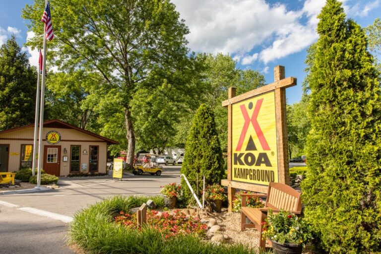 Read more about the article Camping in Cranbrook: The Perfect KOA Campground