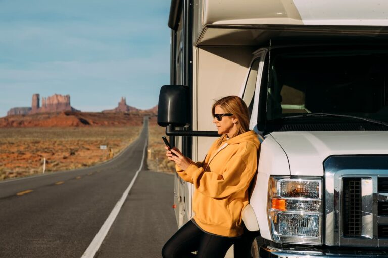 Read more about the article Top 30 Mobile Apps for RVing & Road-Tripping [iOS & Android]