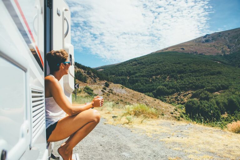 Read more about the article 6 Steps for Planning a Successful RV Road Trip