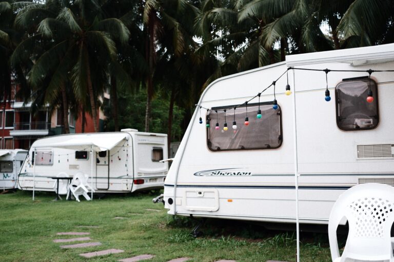 Read more about the article RV Rental Kelowna: The Perfect Getaway For Couples