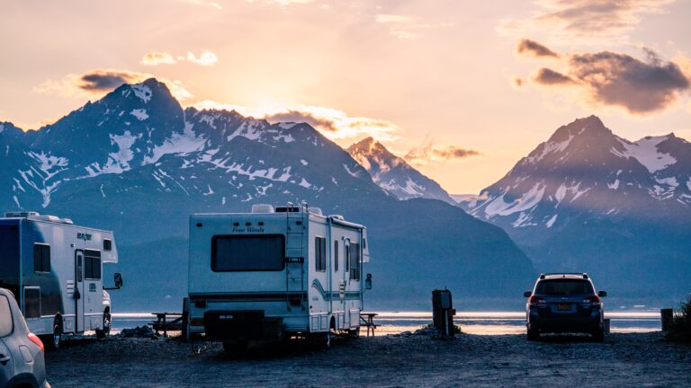 Read more about the article Pack Like A Pro: The Definitive Guide To Rv Essentials For A Hassle-Free Road Trip