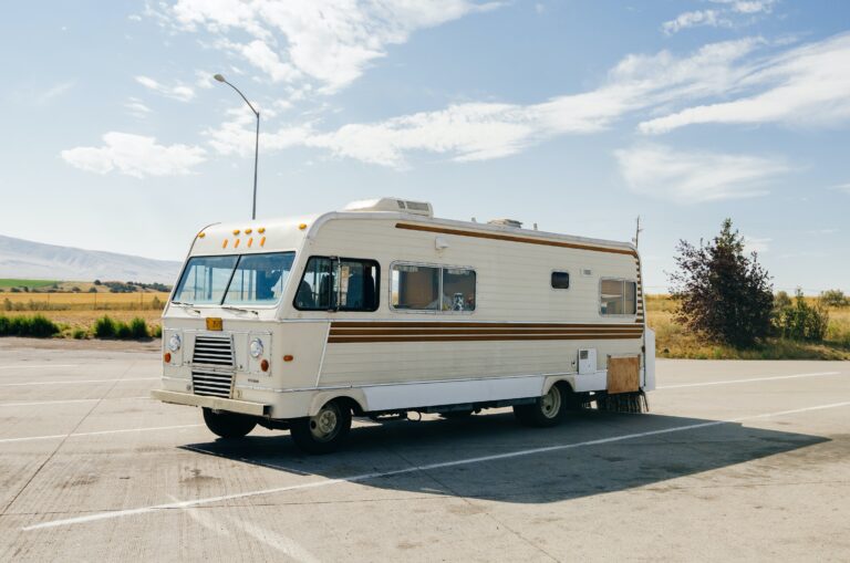 Read more about the article How To Save Money On Rv Rental In Kelowna